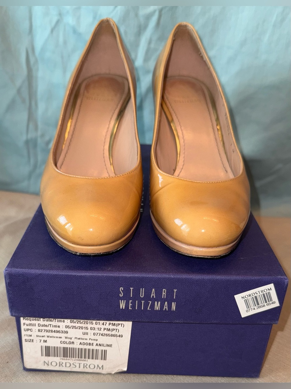 Stuart Weitzman 'Blog' Patent Platform
Pumps Nude 7M Original Box